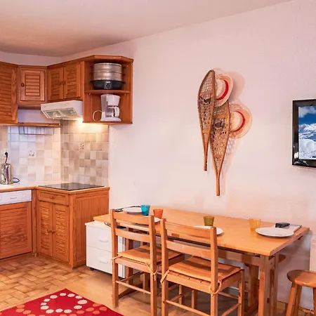 Apartment Confortable A - 4 Pers - Balcon - Proche Pistes - Fr-1-637-82